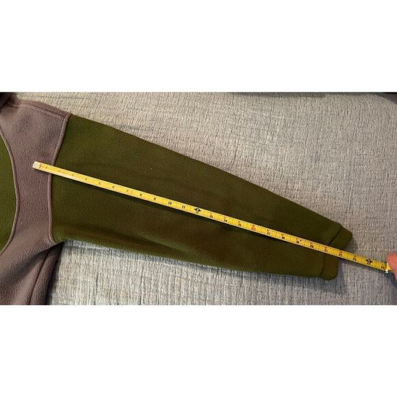 The North Face Green and Gray Fleece Jacket - Picture 6 of 6